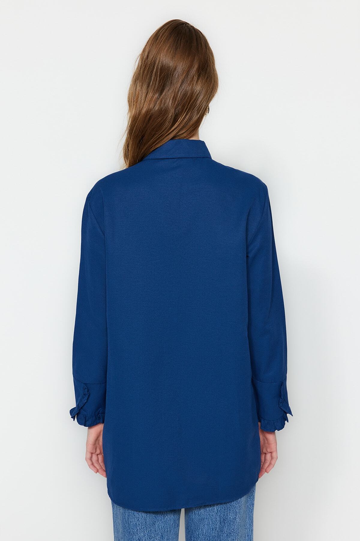 Trendyol Modest-Tkaná bavlněná košile Indigo Ruffle Denim Look TCTSS23TG00042 3