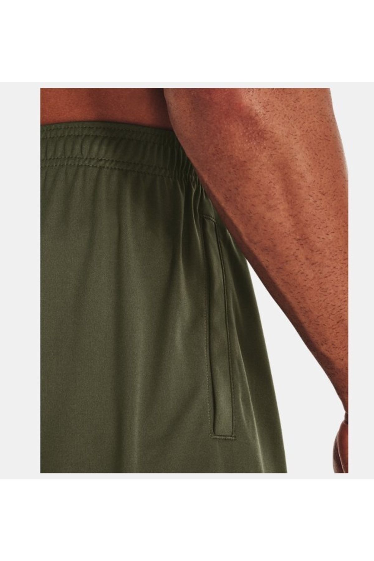 شورت ورزشی سبز مردانه های گرافیکی UA Tech ™ 1306443 390 Under Armour