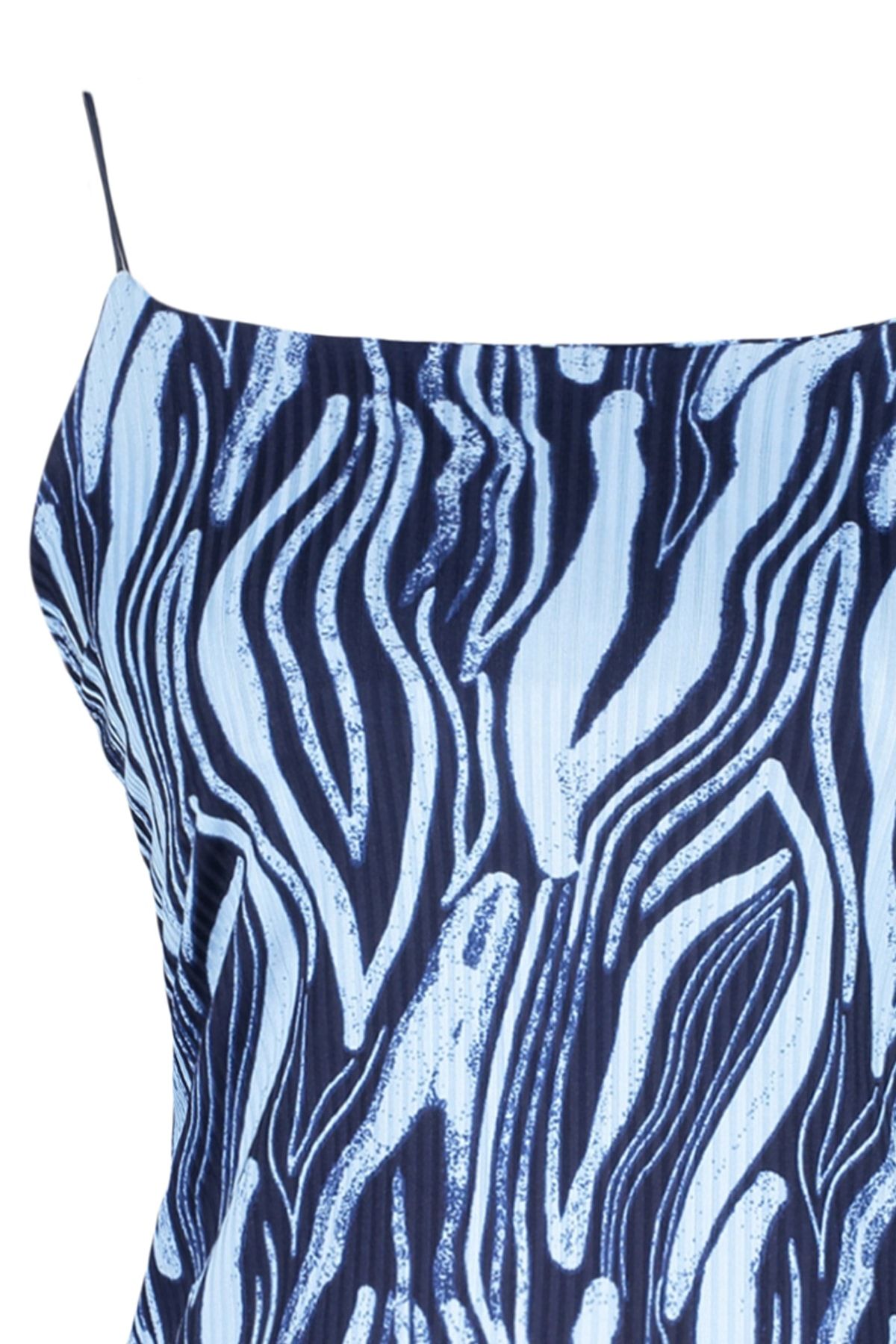Trendyol Curve-Modrá ramínka Blůza se vzorem z pleteniny Plus velikosti Tbbss23Af00010 7