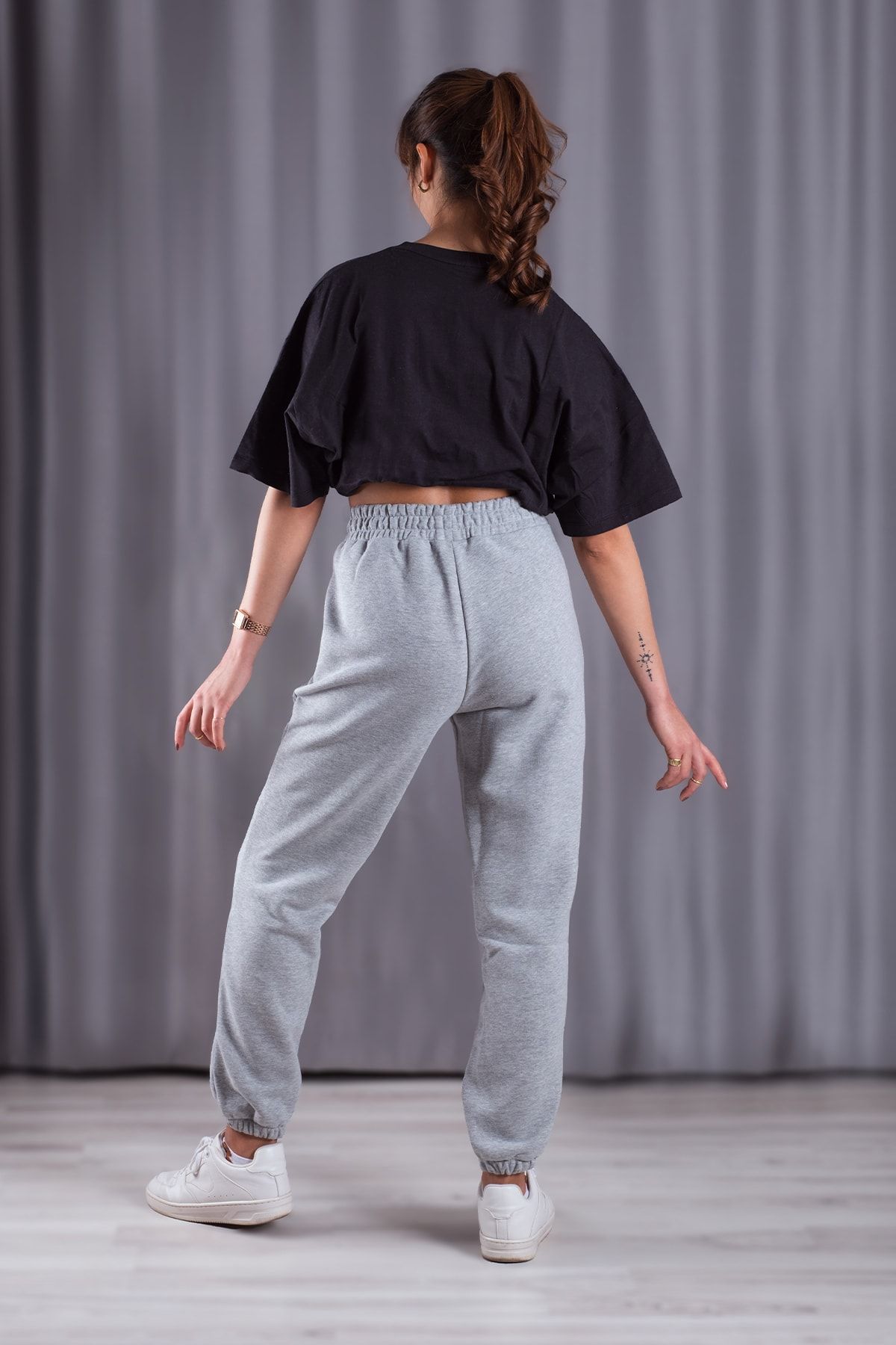 Thick shop grey sweatpants