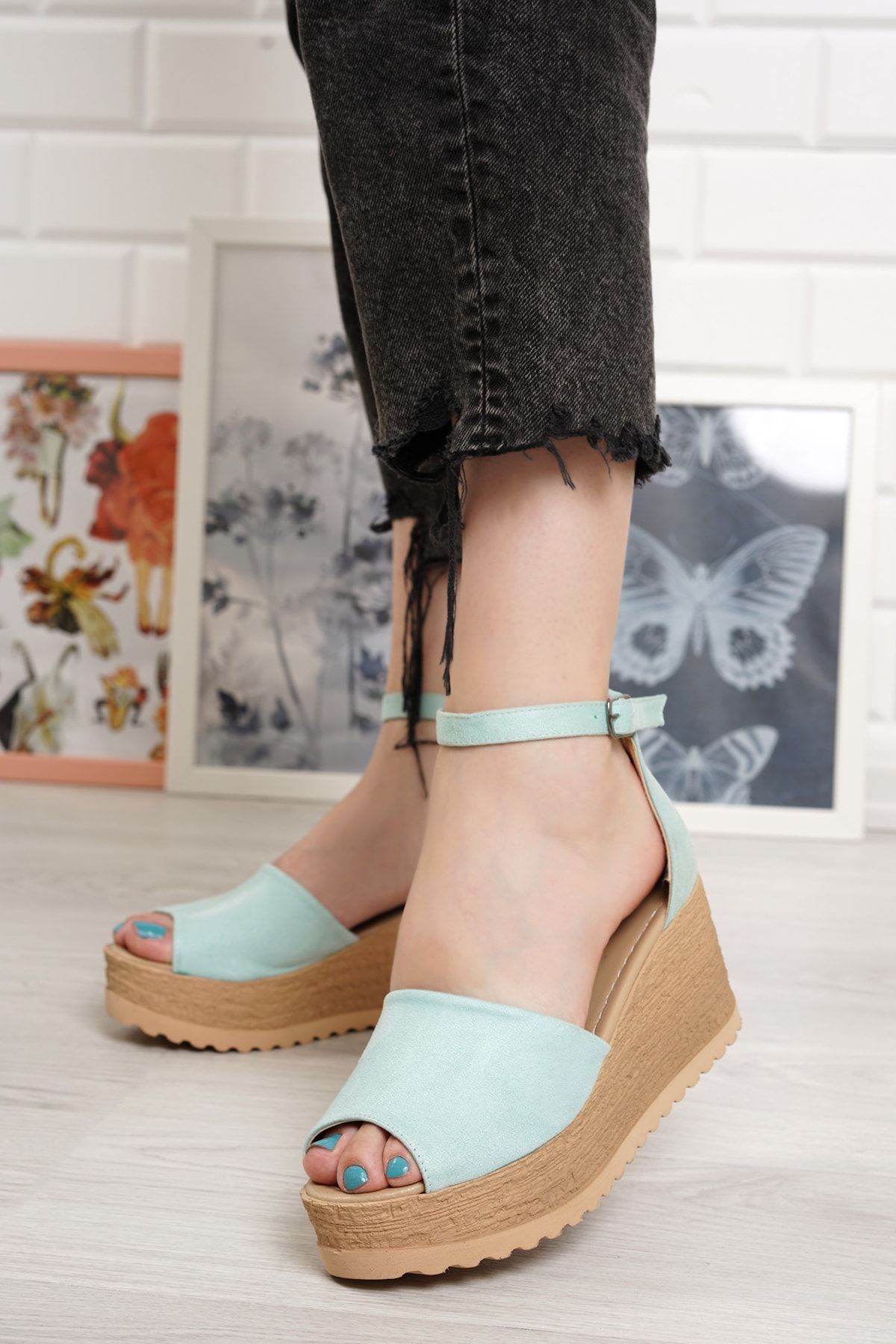 Aqua outlet wedge sandals