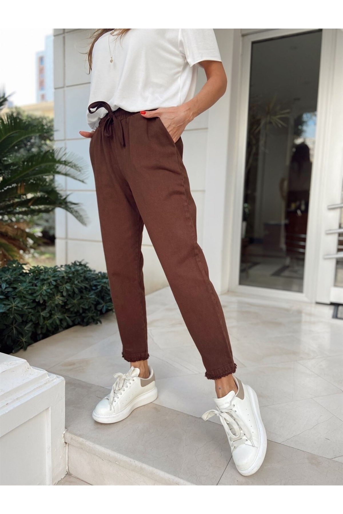 Maldia Shop Kadın Beli Lastikli Paçası Püskül Detay Parça Boya Gabardin Kahverengi Pantolon