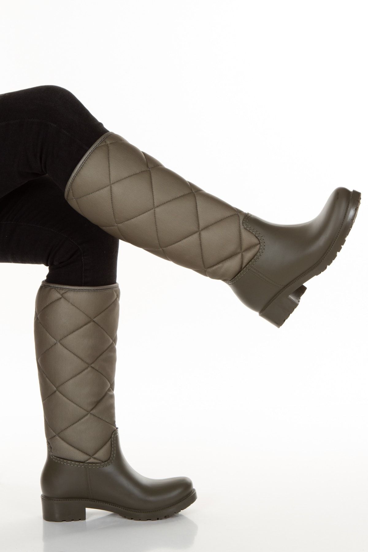Green diamond sale boots