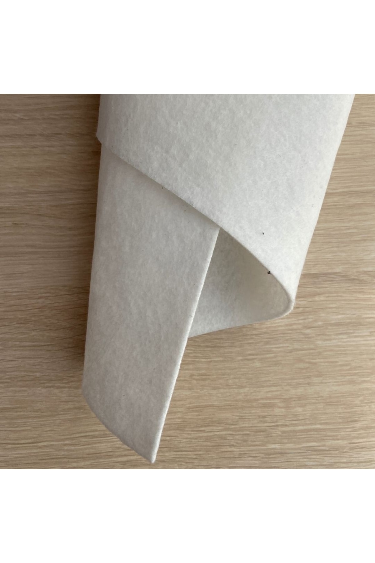 Felt Fabric White Color (100cm Width) 3mm Figure, Craft, Bag, Decor, Hobby Activities, Ornament, Party