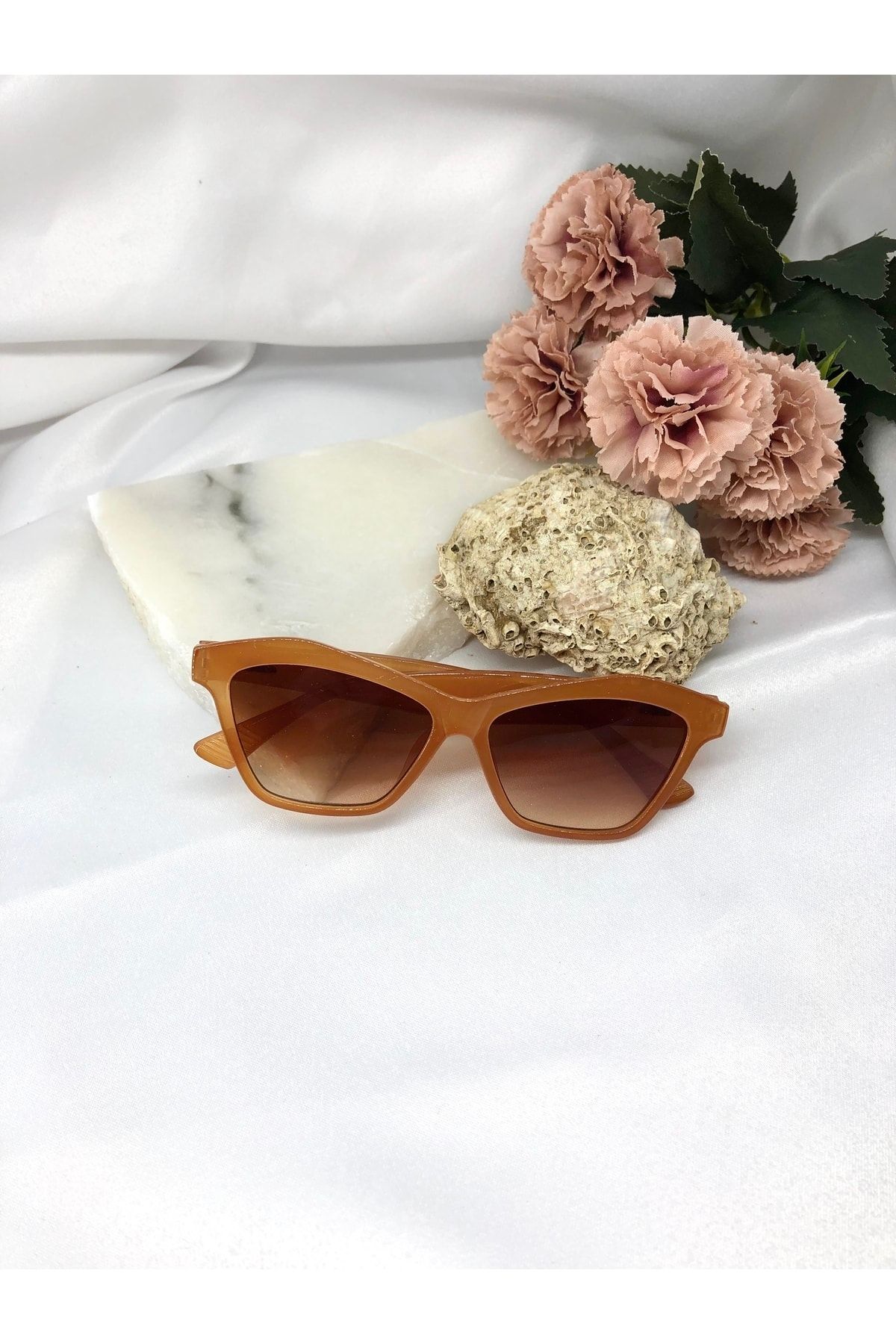 Di Caprio-Gunto Vintage-retro Cornered Cat Eye Brown Women's Sunglasses 2