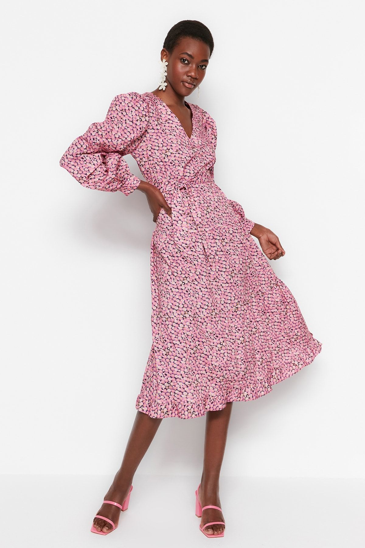 Trendyol Collection Kleid Rosa Skater