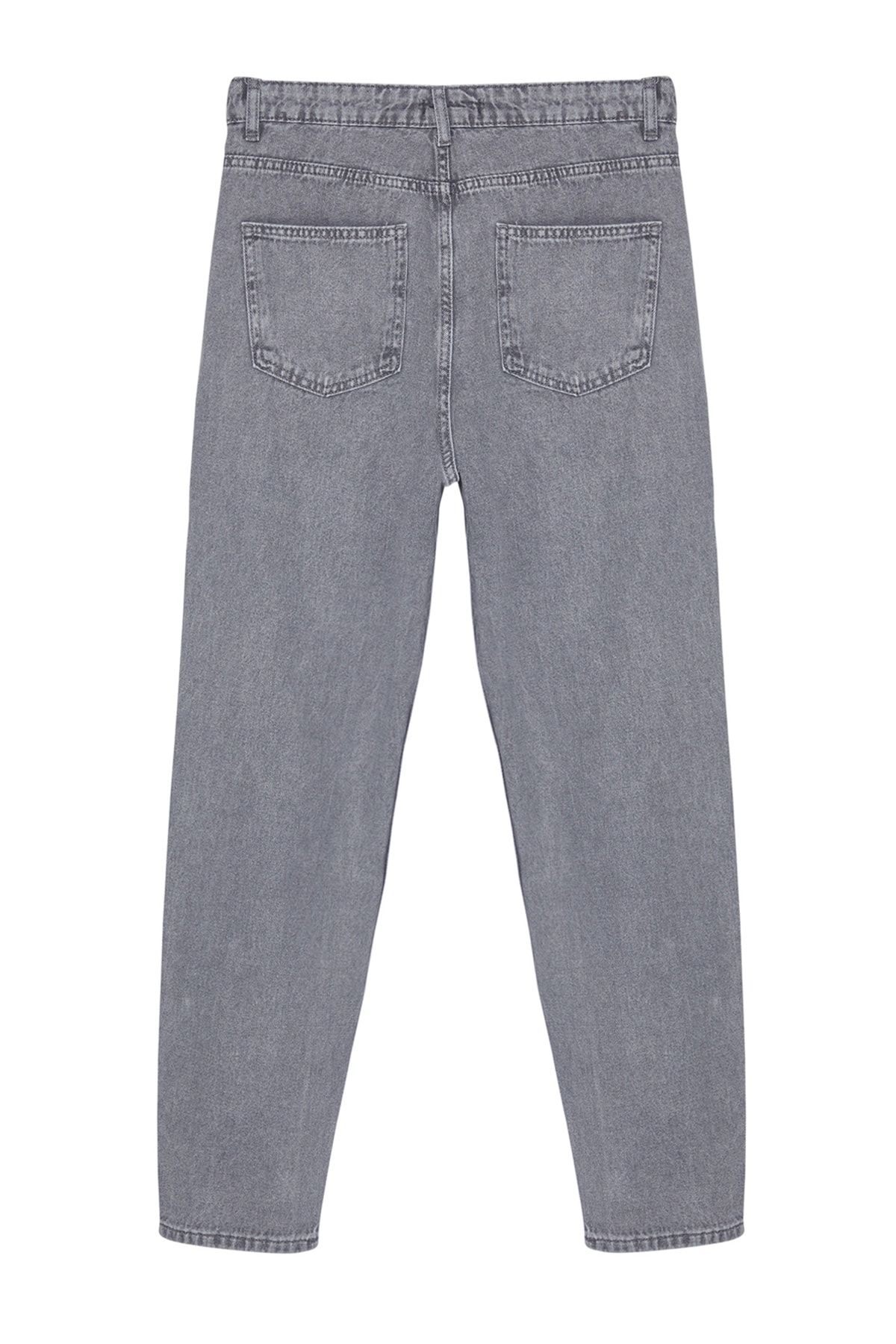 Gri Erkek Essential Fit Denim Jeans Kot Pantolon TMNSS23JE00044