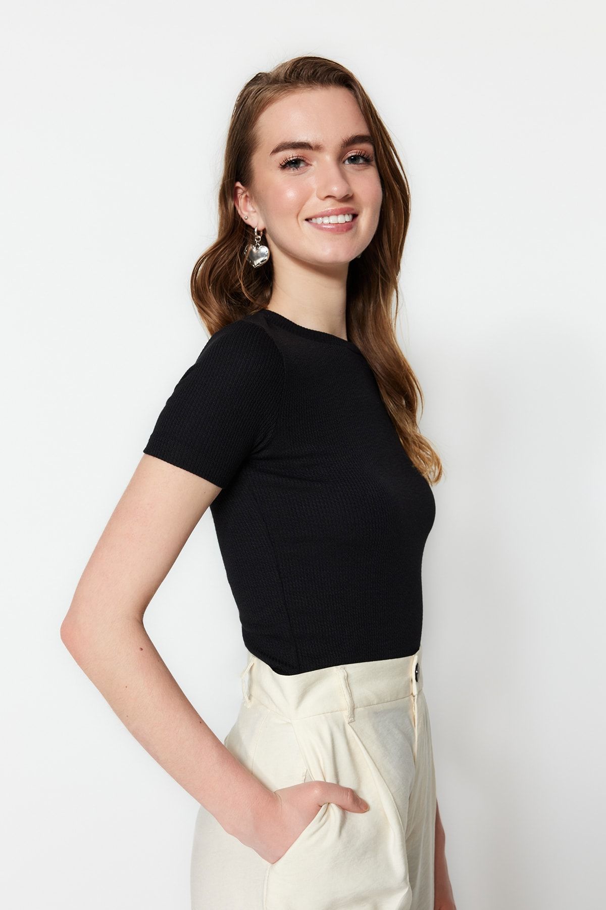 complete the look image