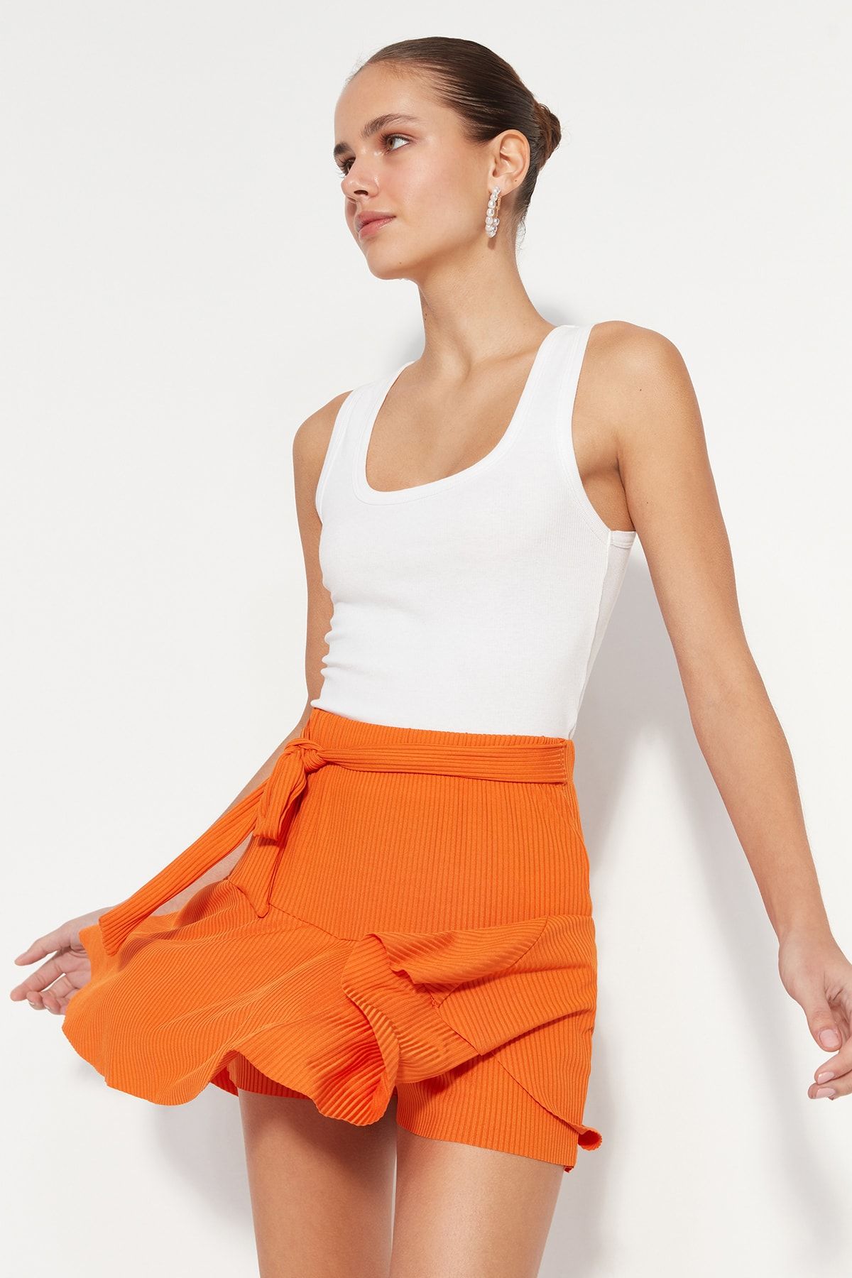 Cool & Sexy Orange Capri Pants & Bermudas Styles, Prices - Trendyol