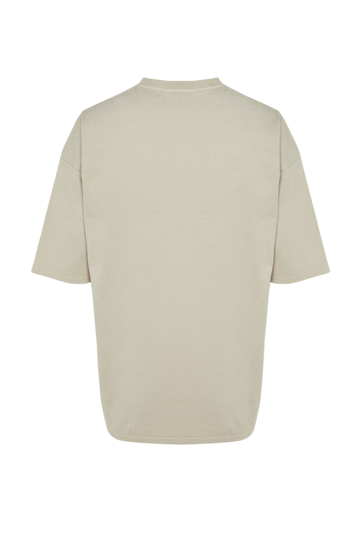 TRENDYOL MAN Bej Erkek Premium Oversize Yıkama Efektli Etiket Aplikeli %100 Pamuk Kalın T-Shirt TMNSS23TS00153 PG9934