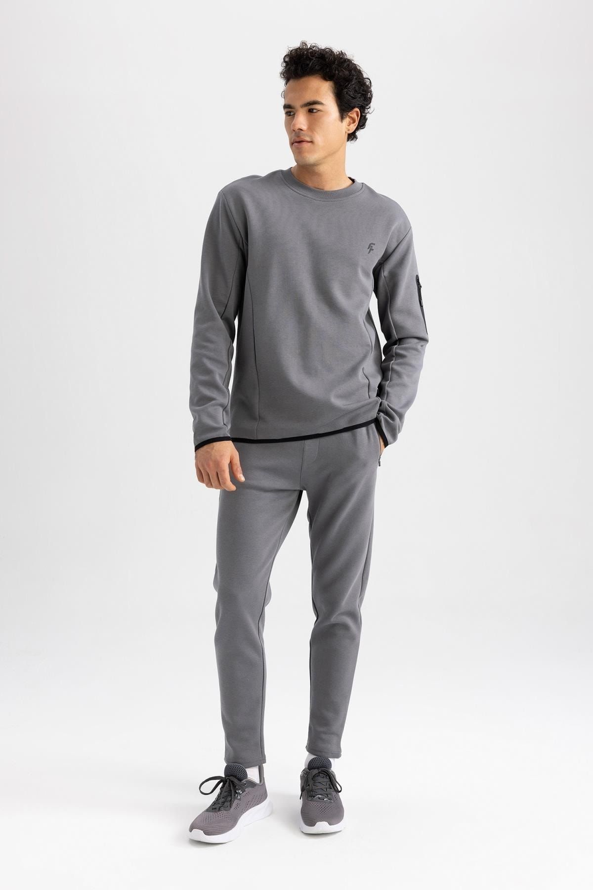 DeFacto Jogginghose Grau Slim