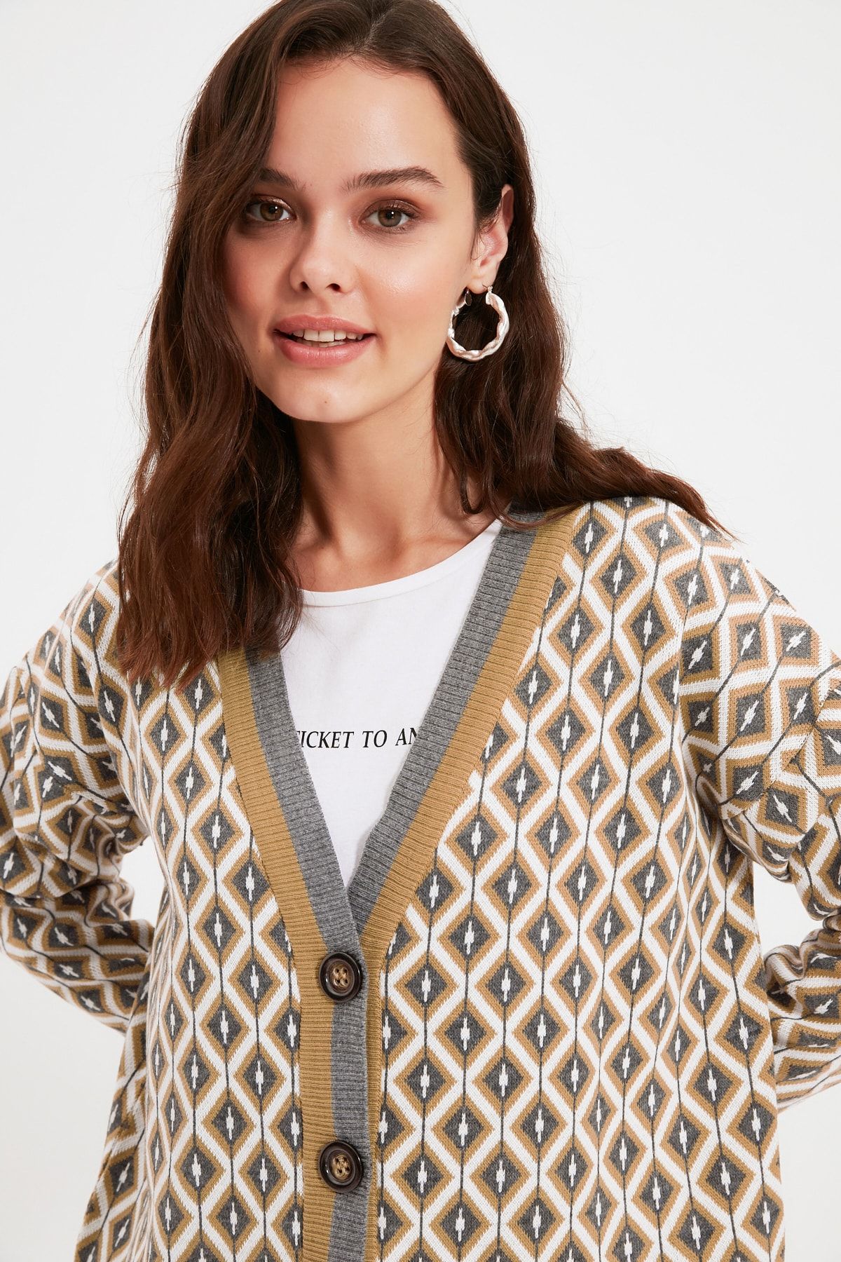 Trendyol Modest-Šedý žakárový knoflík s detailním úpletem Cardigan TCTAW22TH0013 4