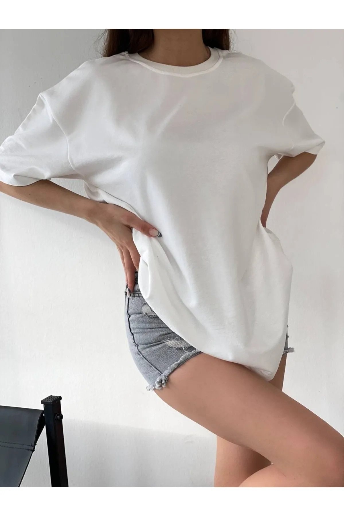blackbonds  Kadın Beyaz Bisiklet Yaka Oversıze Tshirt - Görsel 4