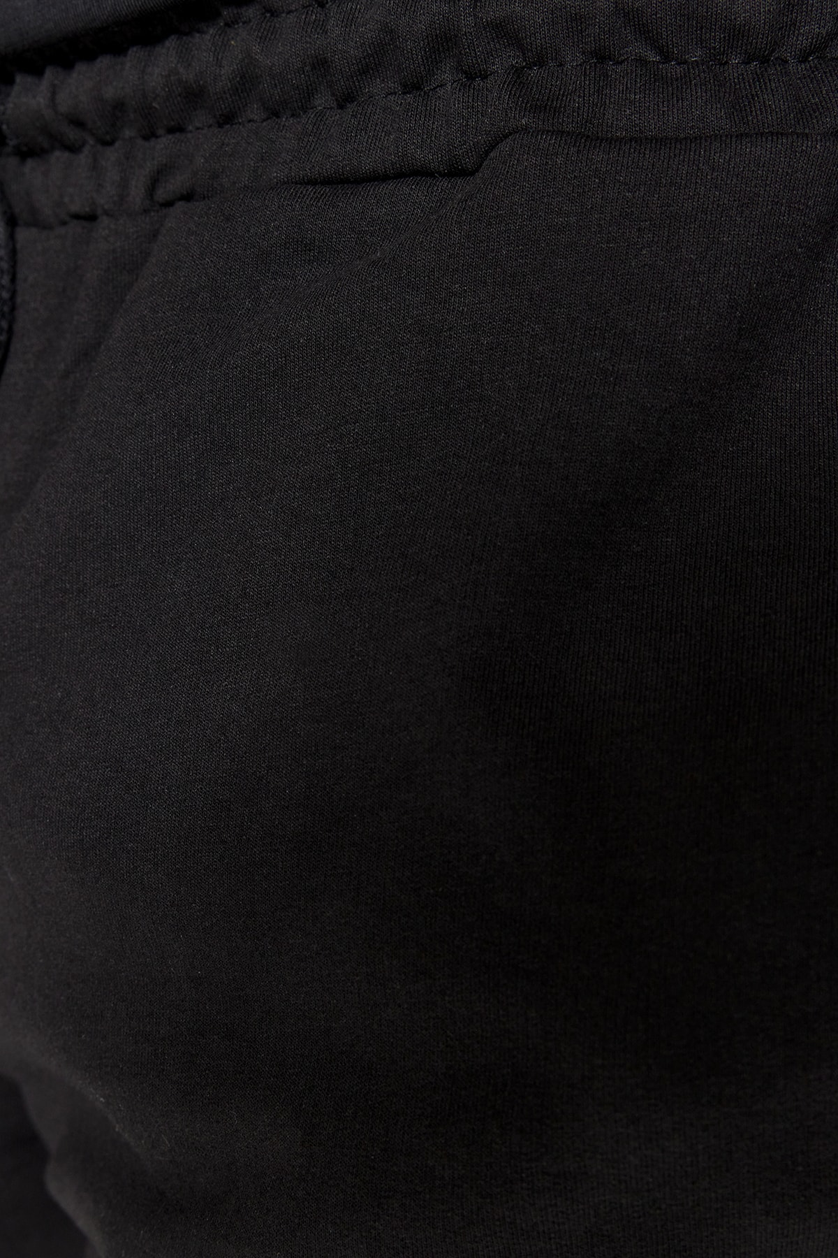 Trendyolmilla  Büyük Beden Siyah Regular/Normal Kesim Orta Boy Şehir Baskılı Lastik Belli Şort TMNSS23SR00044 - Görsel 13