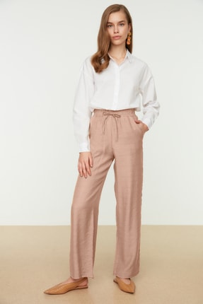 Trendyol Modest Camel Rahat Kesim Beli Lastikli Dokuma Pantolon TCTSS22PL0051