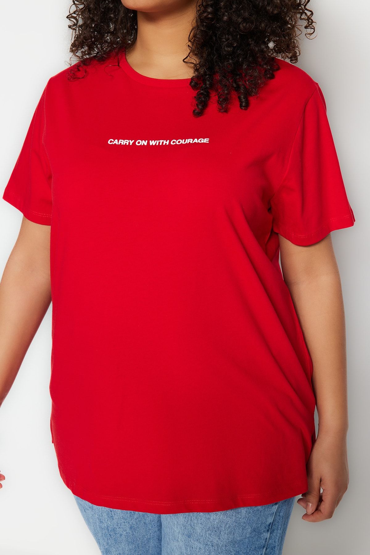Trendyol Curve-Červené tričko Crew Neck 100% bavlna Plus Size - Slogan Print Tbbss23Bf00022 3