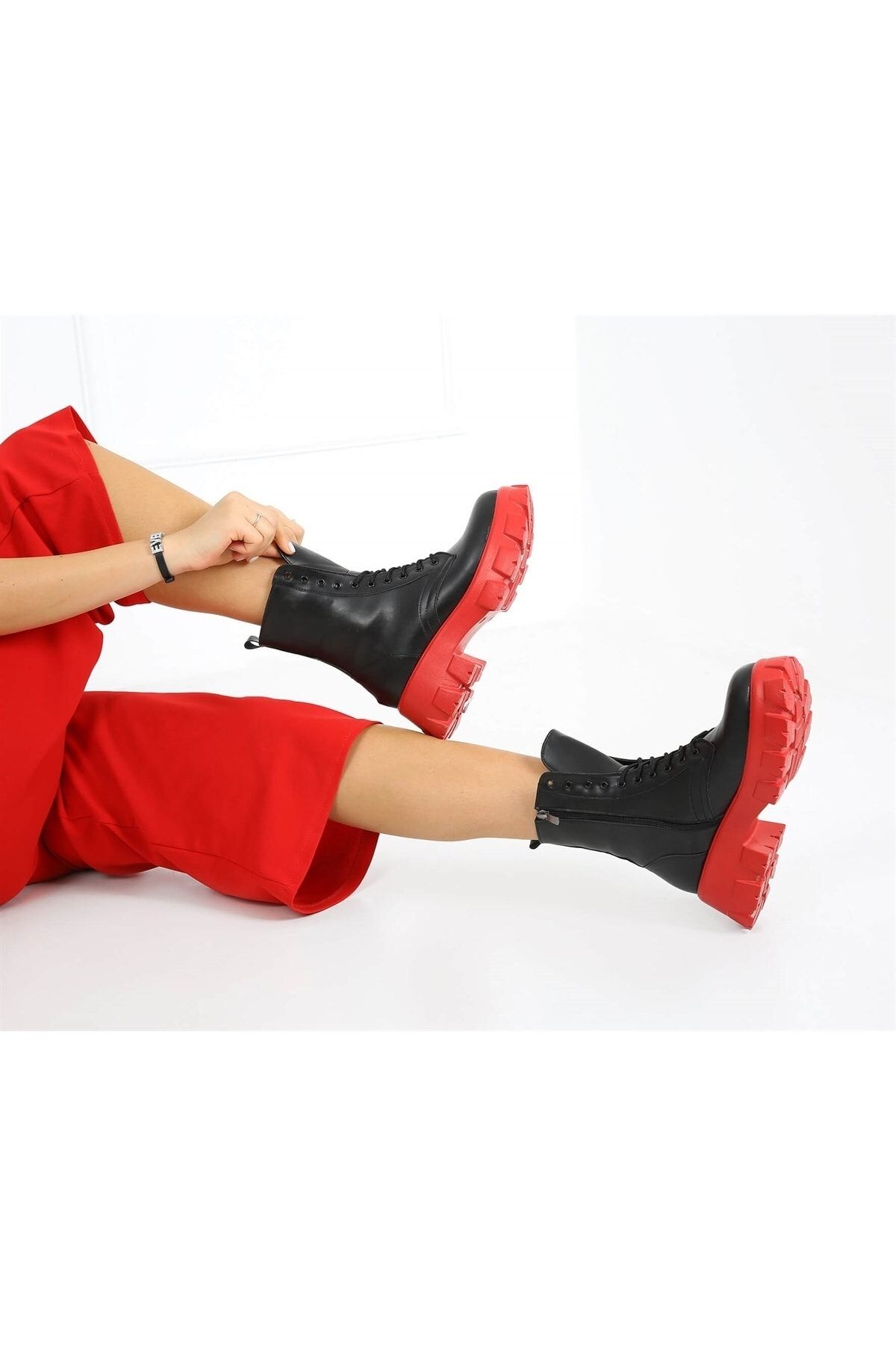 CassidoShoes Siyah Pu Deri Yüksek Kırmızı Tabanlı Fermuarlı Kadın Bot 012-240