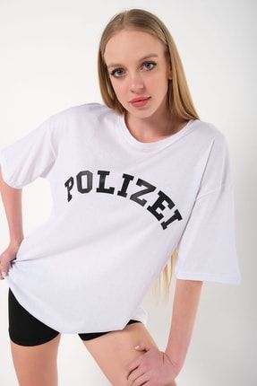 Beyaz Polizei Baskılı Oversize Kadın T-shirt TW-POLIZEITSHİRT
