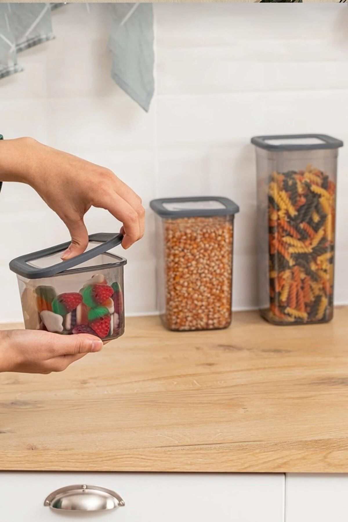 AHİR TİCARET-Pulses-Spill Storage Container Set (4x 1900ml, 4x 1300ml, 4x 650ml) 12 Pieces 5