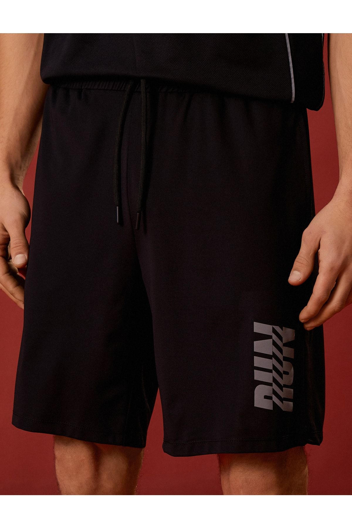Koton Spor Şort Beli Bağcıklı Slogan Baskılı Cep Detaylı VB8096