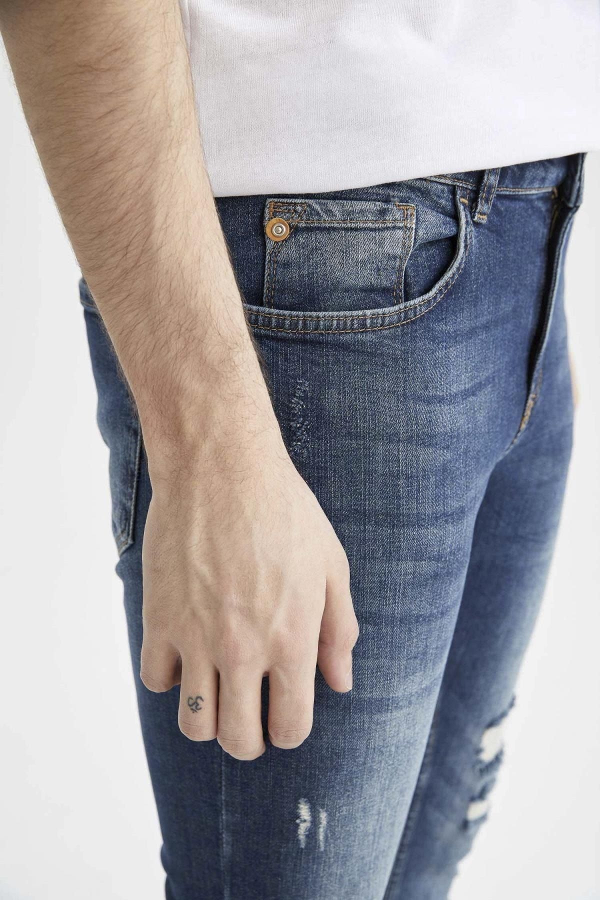 Skinny Comfort Fit Yırtık Detaylı Jean Pantolon
