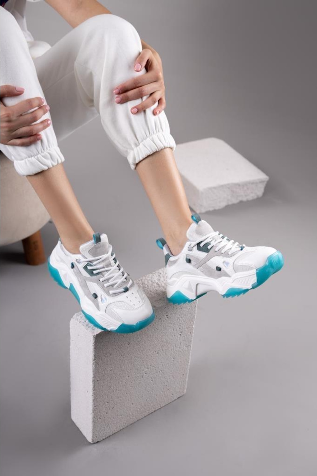 Getcho Yeni Sezon Bağcıklı Rahat Şık Günlük Yürüyüş Fitness Koşu Rentın Beyaz Turkuaz Kadın Spor Ayakkabı