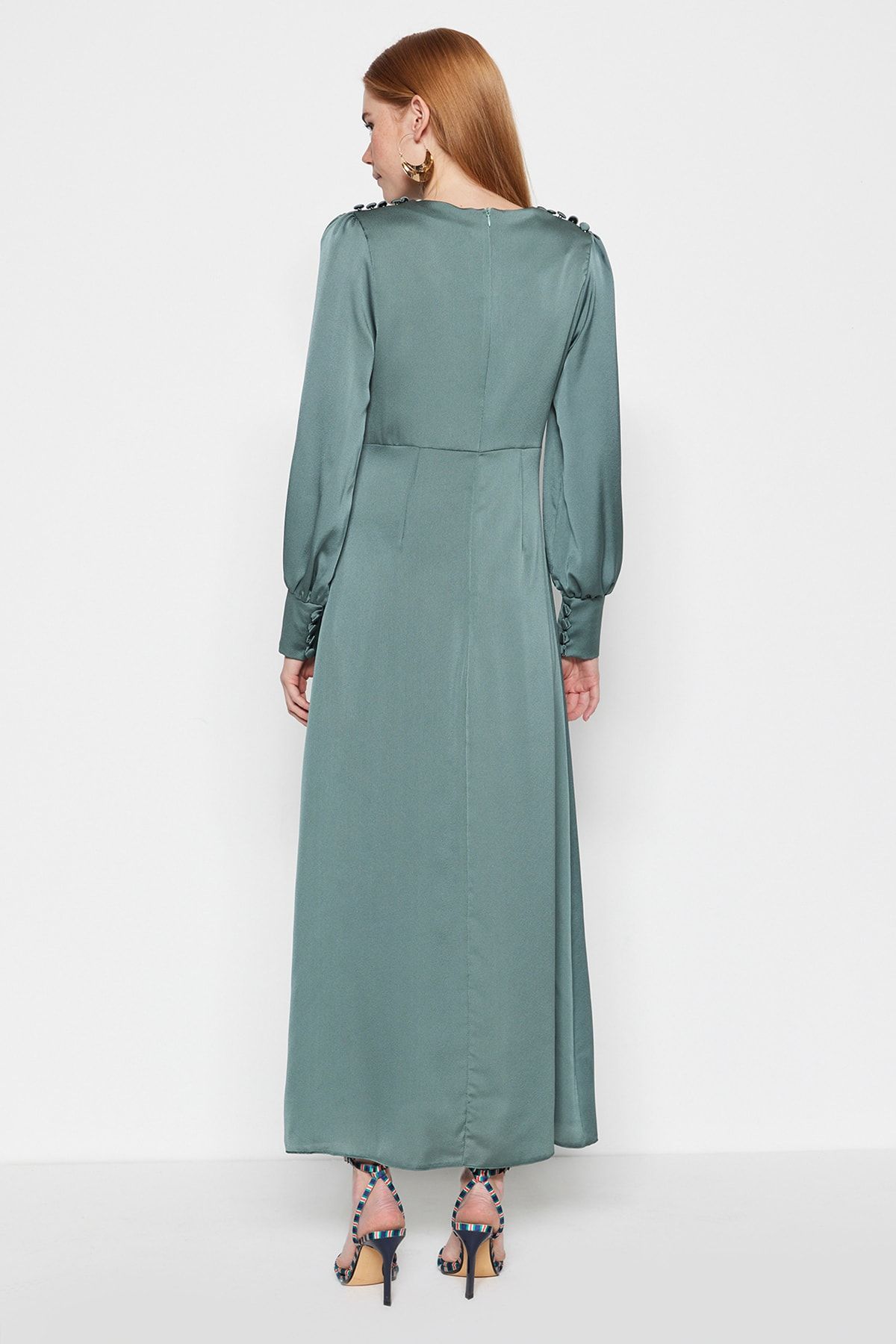 Trendyol Modest-Νερό Πράσινο Σατέν Βραδινό Φόρεμα με μανσέτες και κουμπιά στον ώμο 4