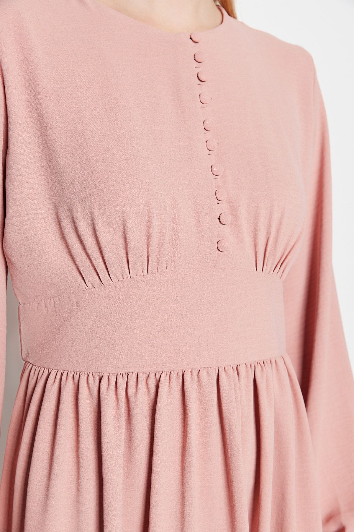 Trendyol Modest-Corsaj de trandafiri uscat și rochie detaliată cu nasturi acoperite cu material Aerobin TCTSS23EB00254 5
