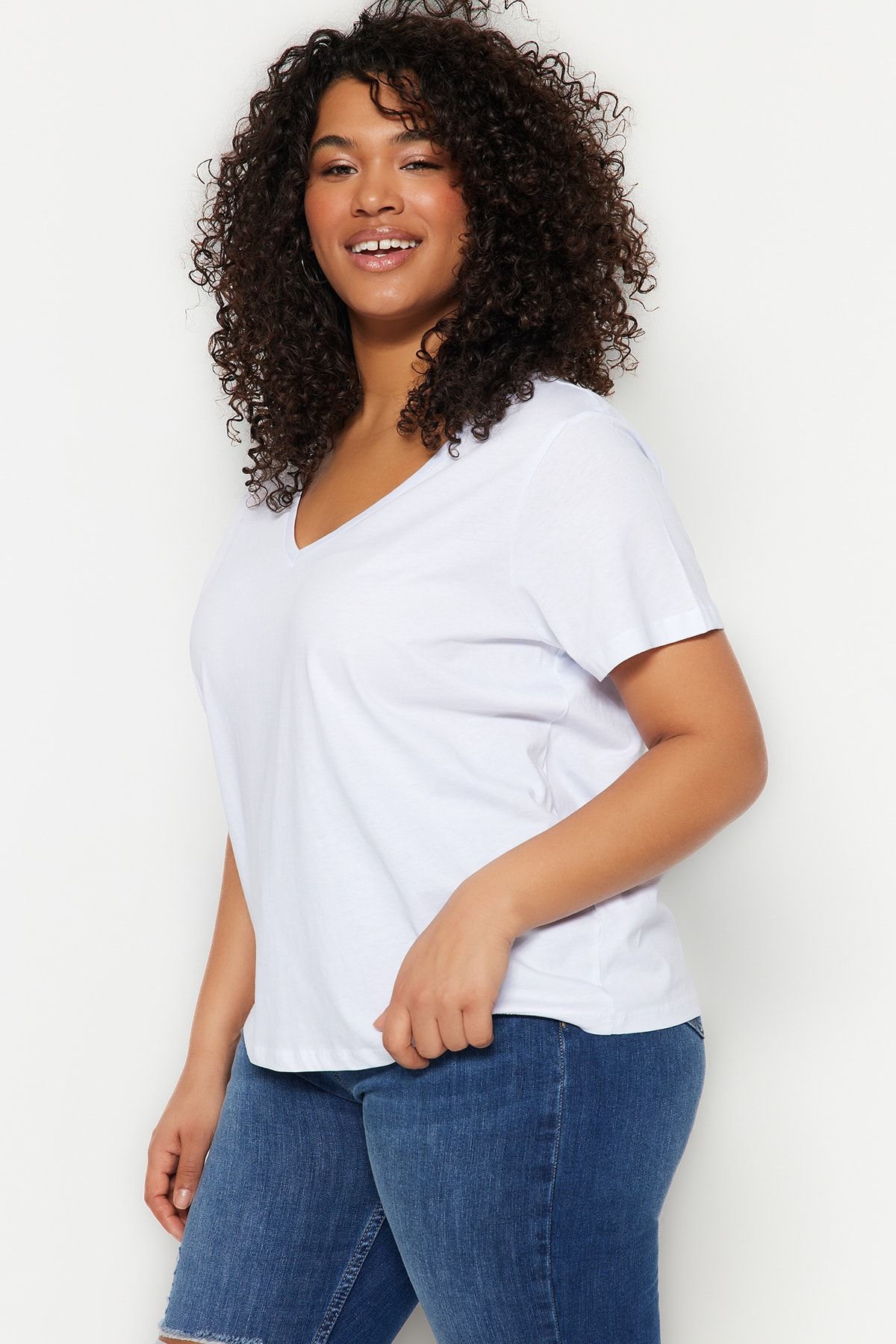 Trendyol Curve-Black-White 2-Pack Basic V-Neck 100% Cotton Knitted Plus Size T-Shirts Tbbss22Ts0705 4