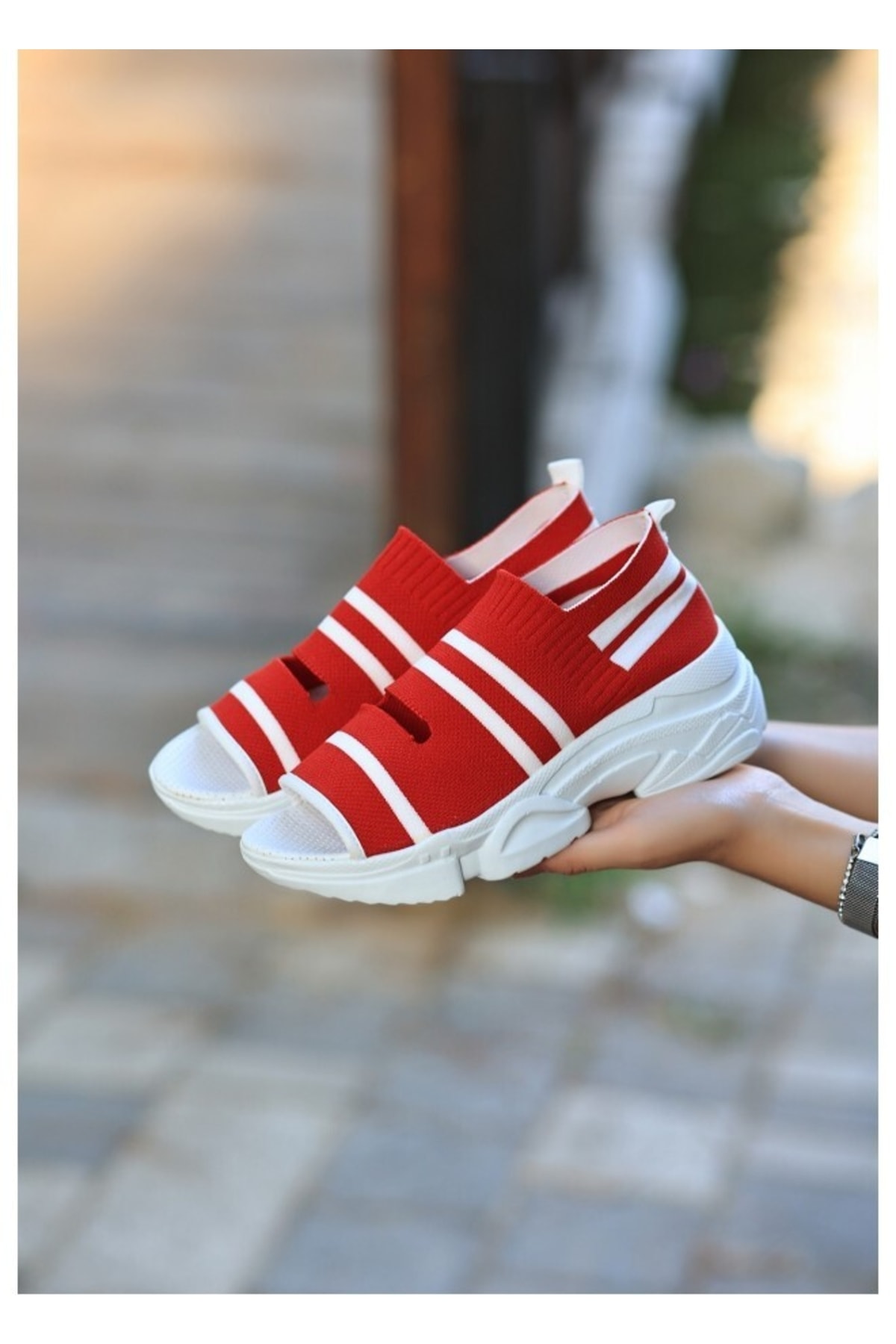 Kırmızı Triko Sandalet