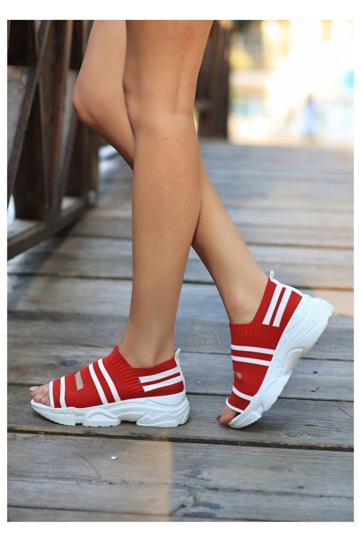 Kırmızı Triko Sandalet