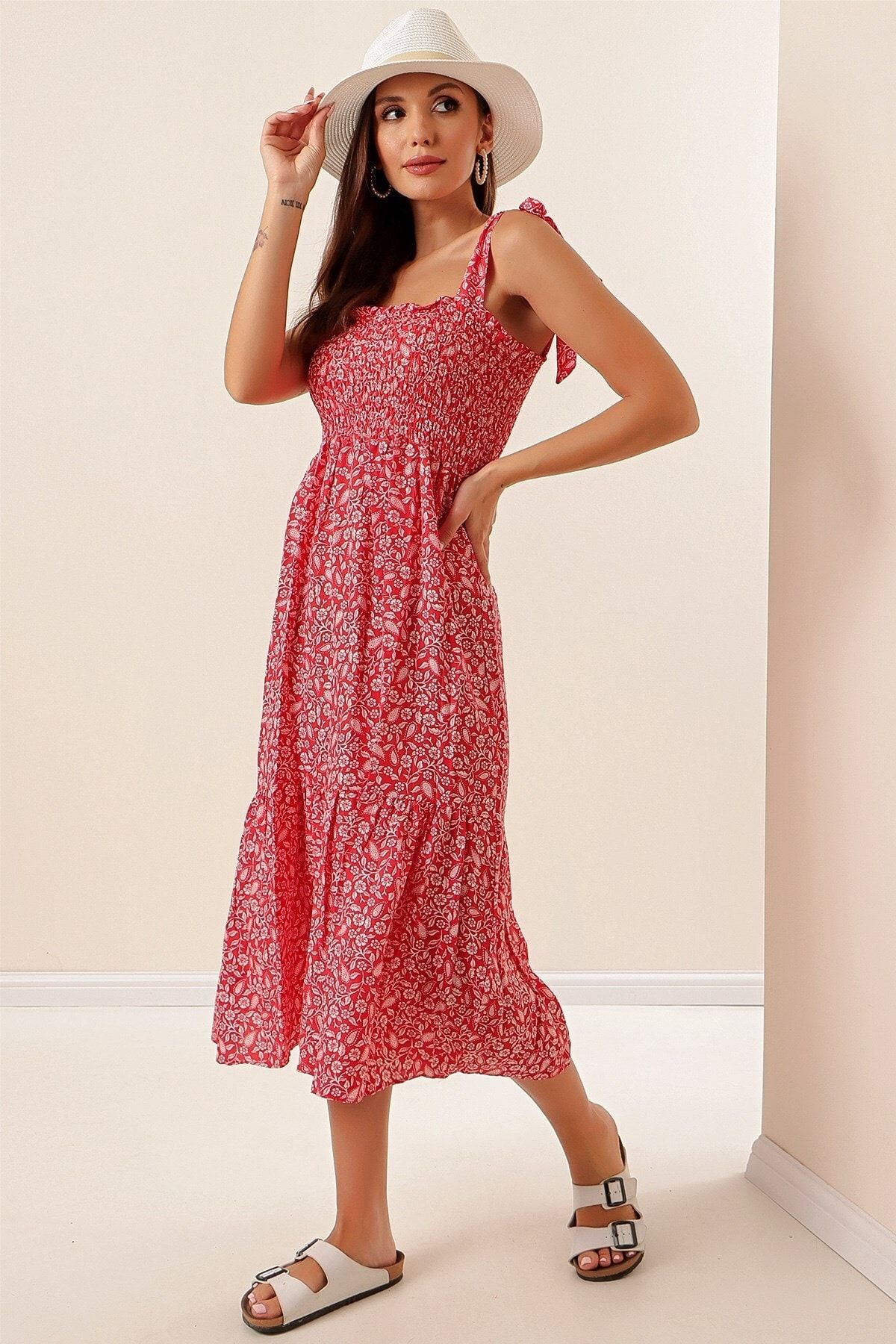 By mit Trendyol Rot Gimped-Viskose - Paisley-Muster, aus Kleid Saygı
