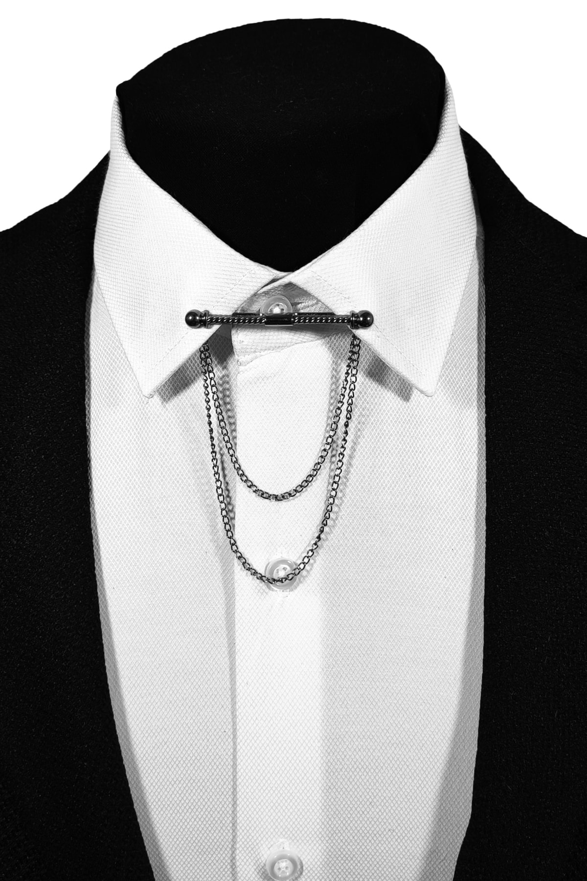  سنجاق/زنجیر یقه‌ای پیچ‌خورده خاکستری نقره‌ای تیره، مناسب برای هر پیراهنی، با گیره