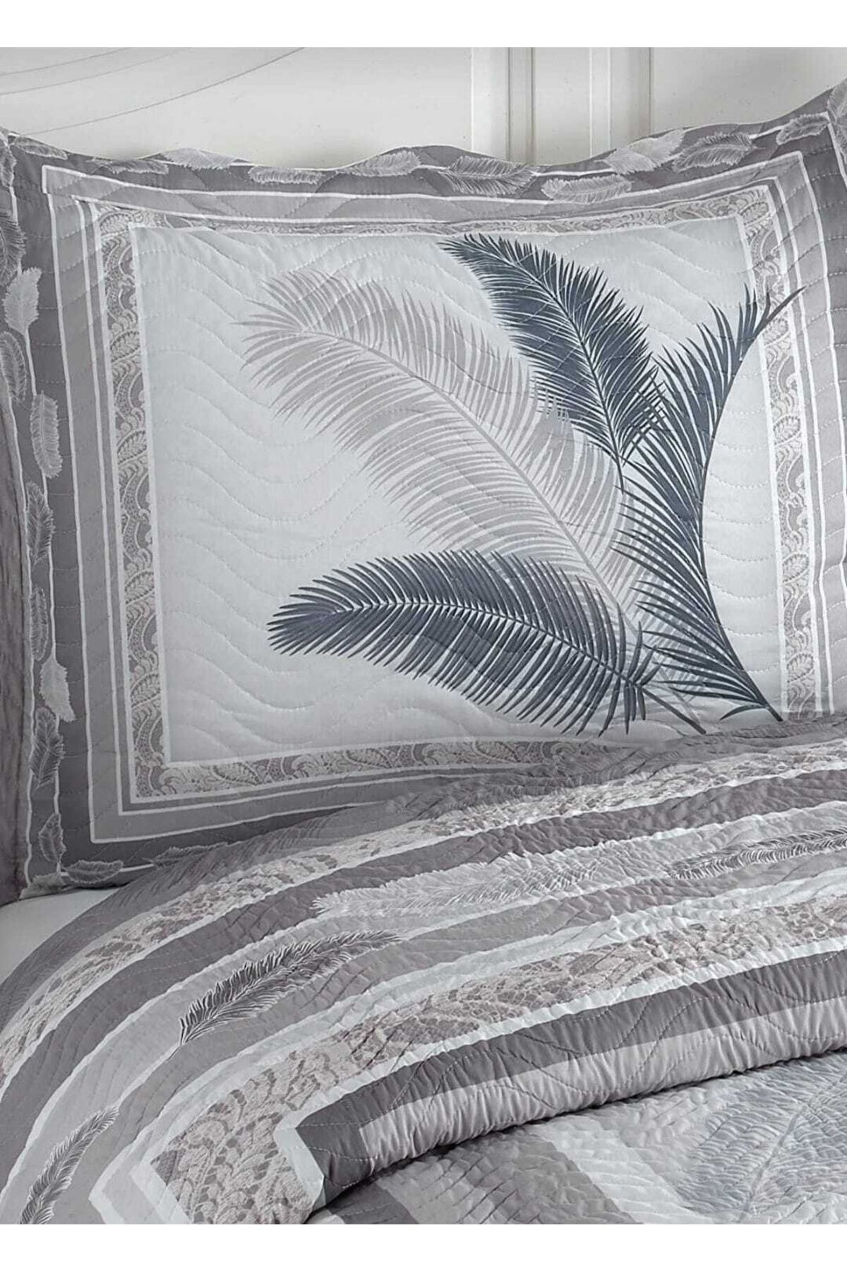PUFFYSTAR-Ivy Model Multicolored Double Bedspread 2