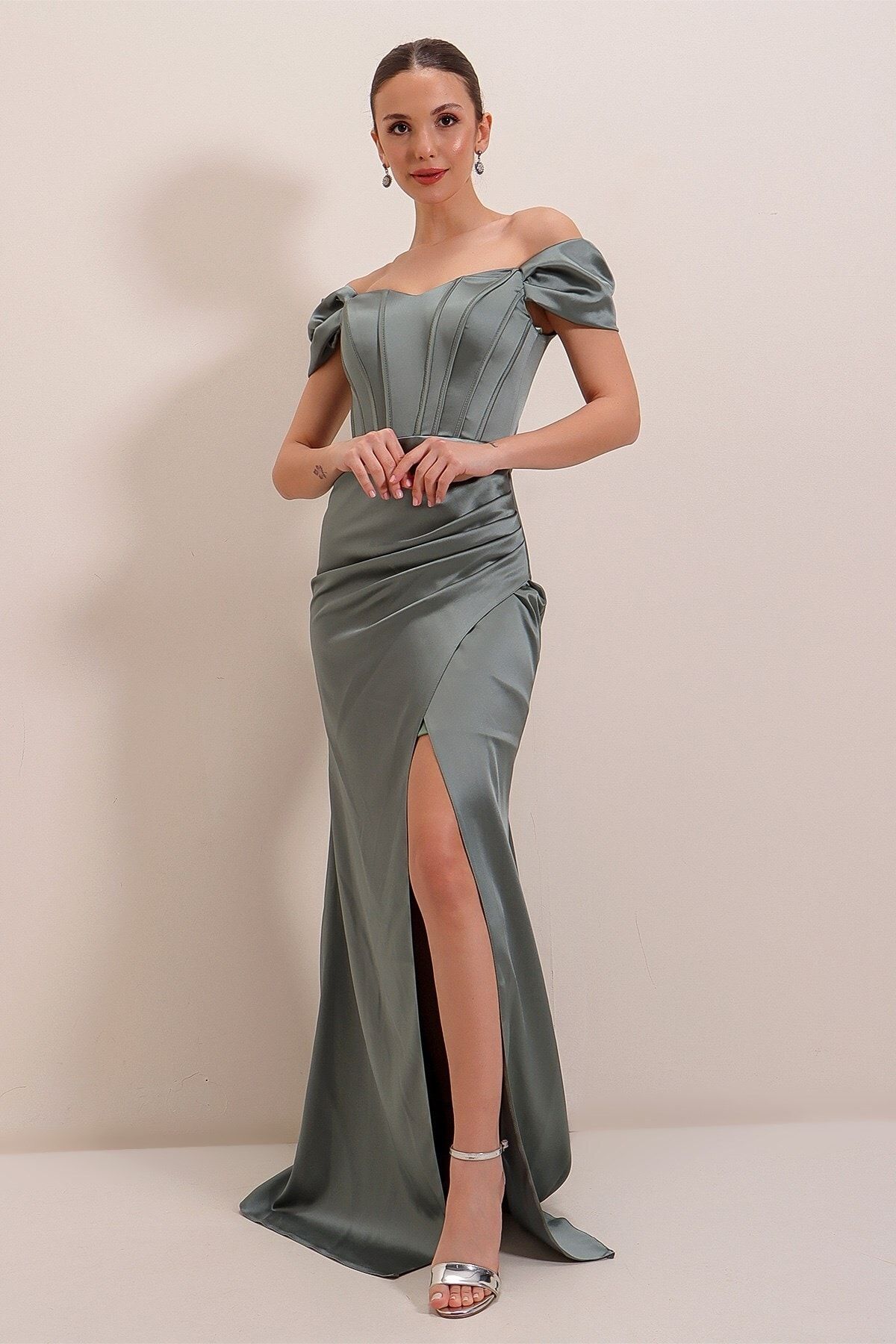 Sevil's Style - günaydın 💞🥰💞 pembiş pembiş bir italyan elbise ..  yumuşacık dokusu rahat modeliyle en sevdiklerinizden. standart beden 38/48  beden arası uyumludur . . . . #elbise #elbisemodelleri #yazmodası  #İtalyanelbise #moda #