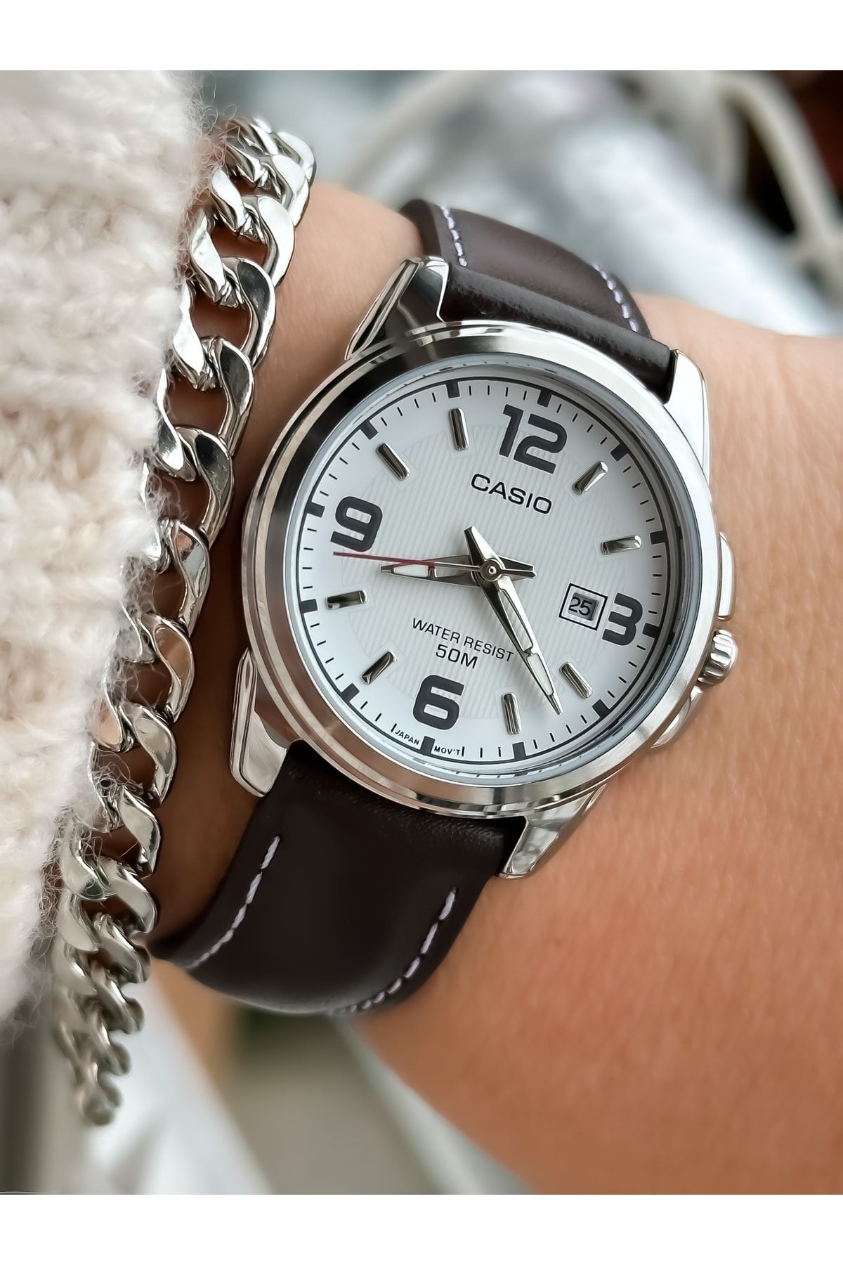 Casio on sale chain strap