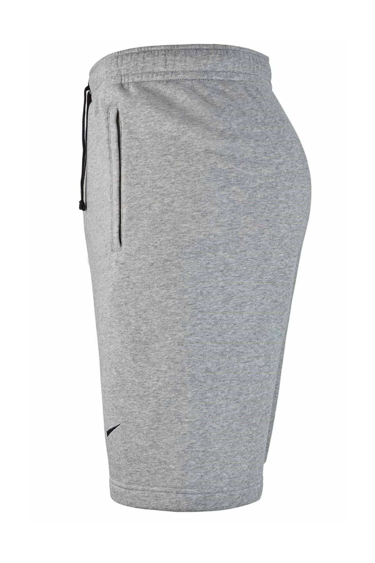 aq3136 nike