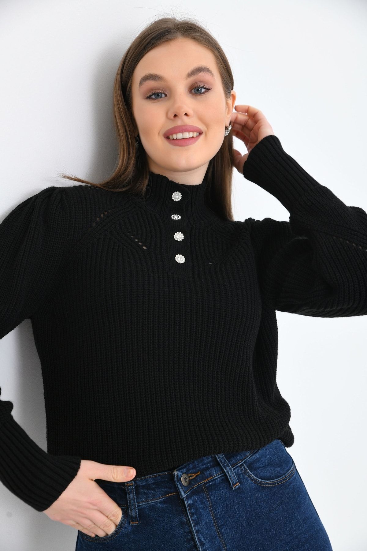 G K E CLOTH NG Women s Gold Button Detailed Knitwear Sweater