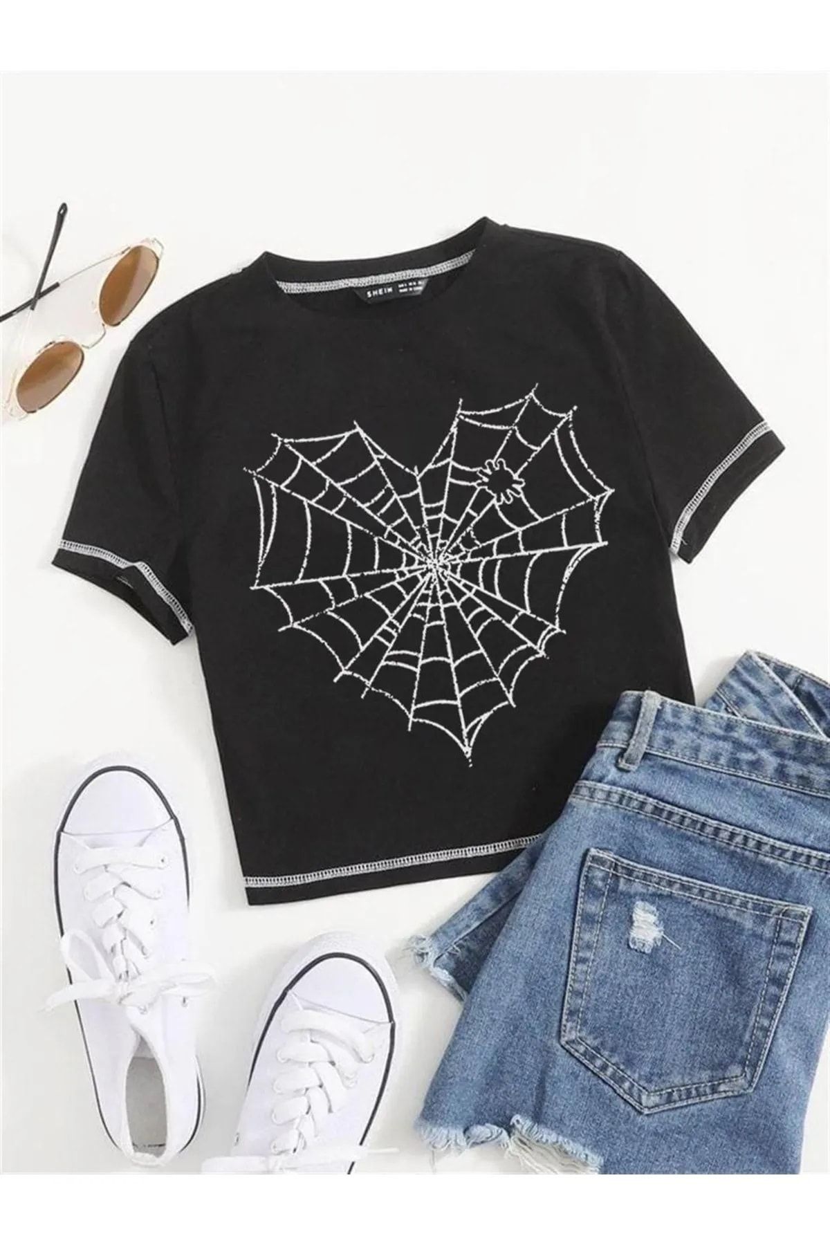 Gofeel-Heart Web Printed Spider Web Short Sleeve Reverse Stitch Black Color Crop Tshirt 2
