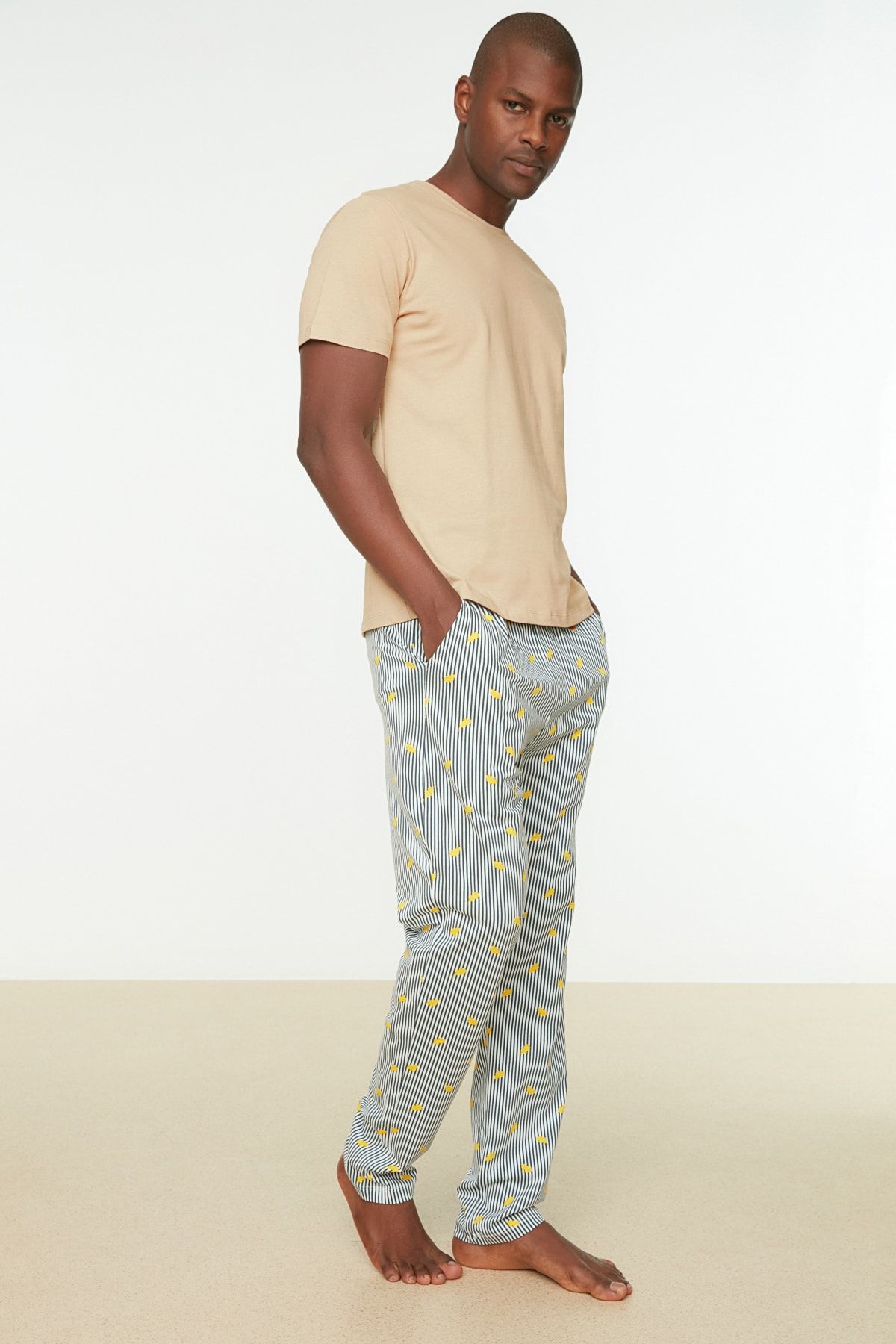 Bej Erkek Regular Fit Muz Baskılı Örme Pijama Takımı THMSS21PT0316