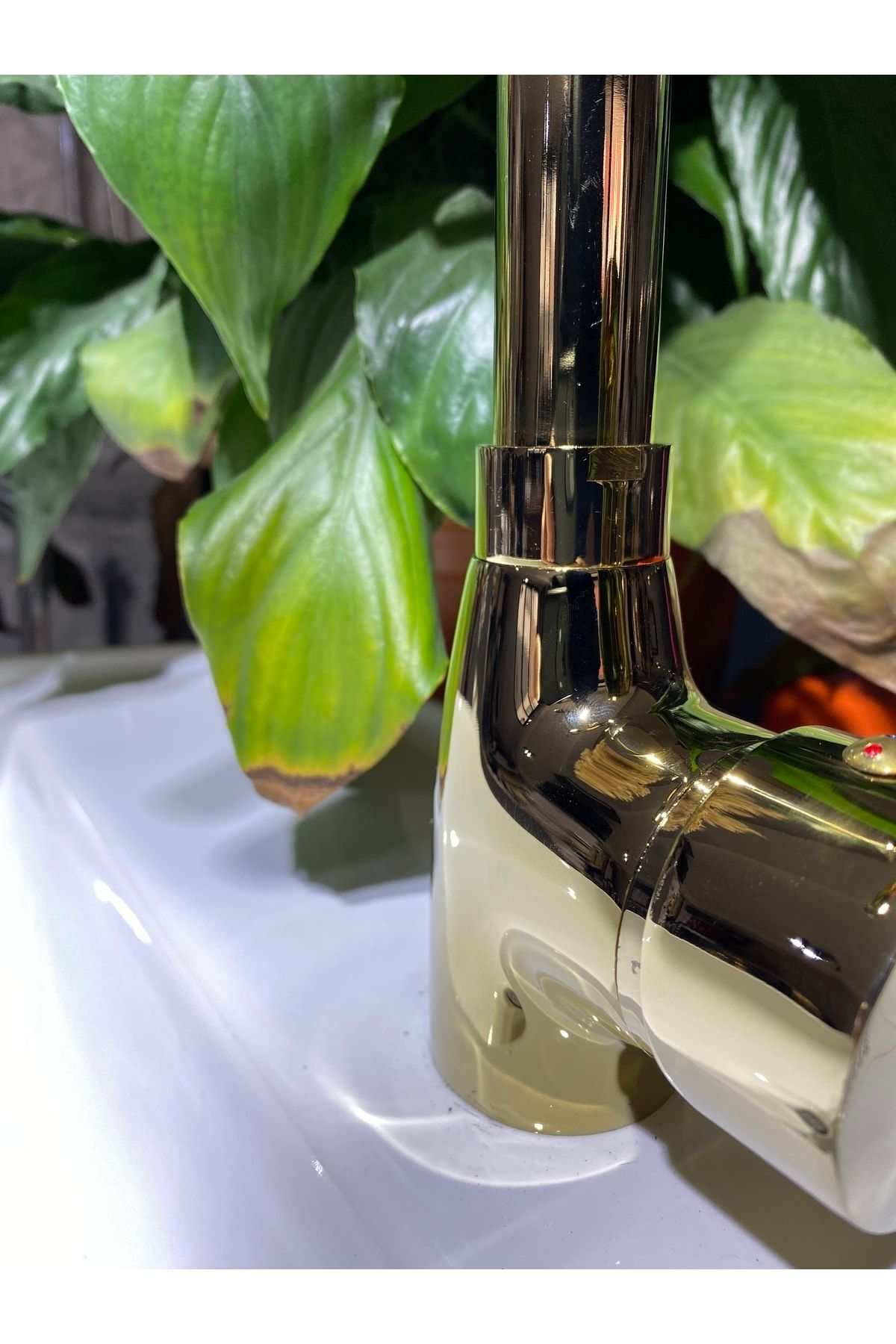 İSAOĞLU YAPI-Gold Sink Faucet Gold Sink Faucet High Model Functional Shiny Gold Faucet 3