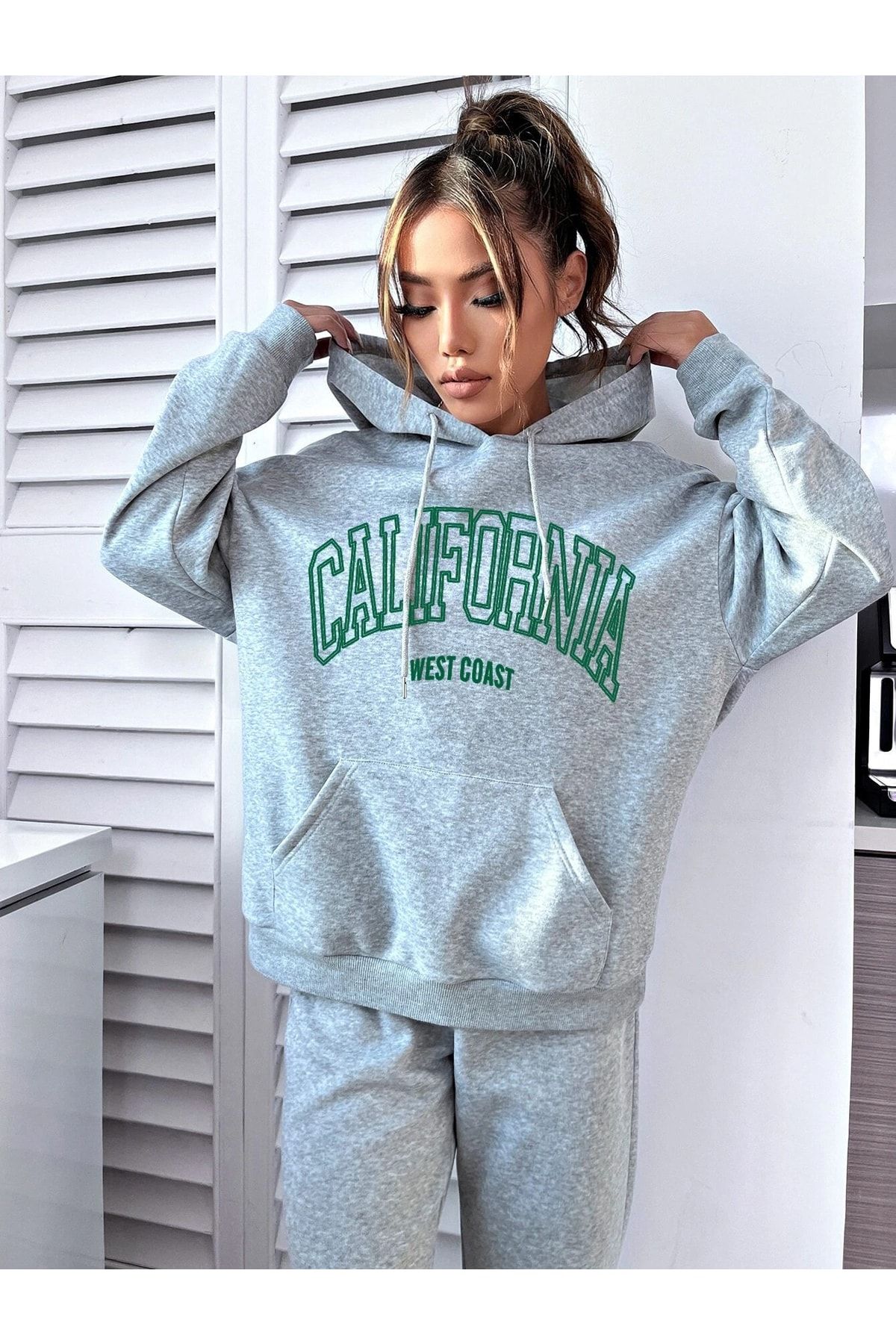 ModaMaine Women's East Hampton New York Printed Oversize Gray Hooded  Sweatshirt Tracksuit Set - Trendyol