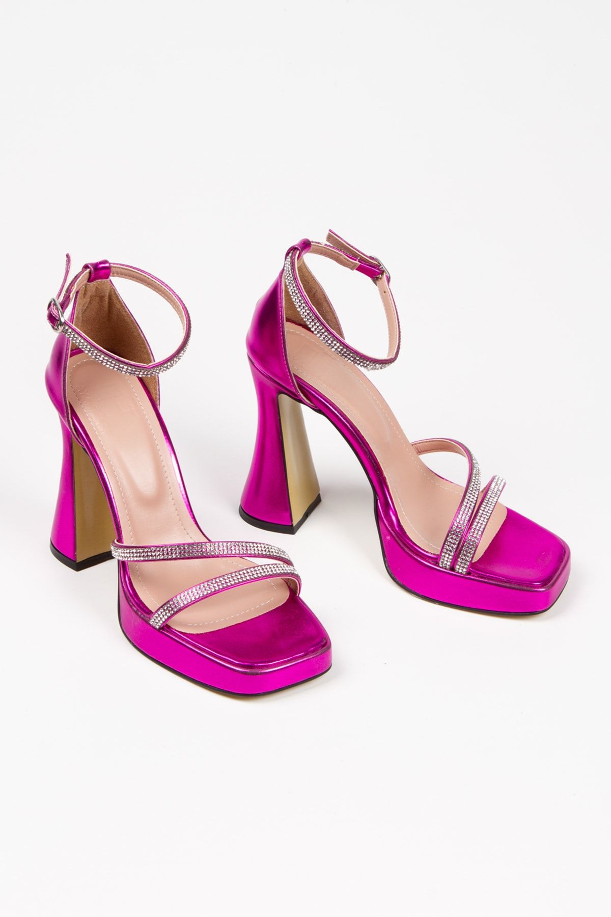 Embroidered platform heels shop