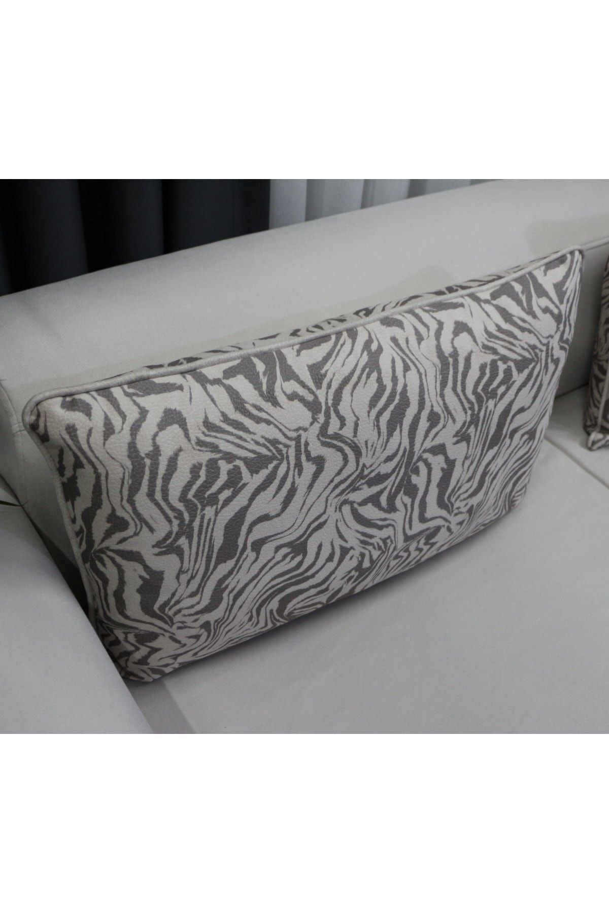 AYPETEKS-Brown Zebra Pattern Piping Back Throw-corner Sofa Throw-sofa/cedar Throw Pillow Cover 6