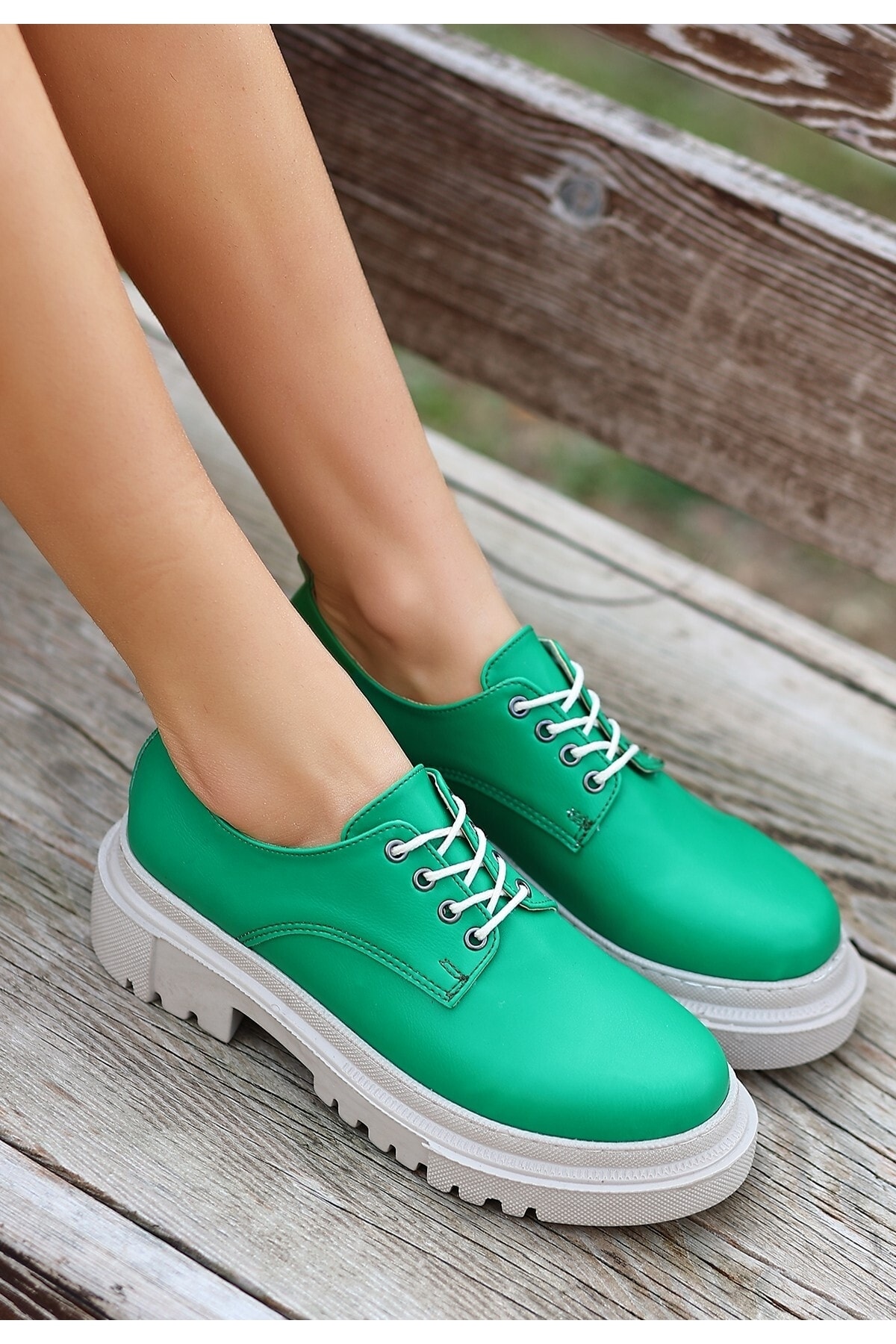 Kadın Teri Yeşil Cilt Bağcıklı Ayakkabı