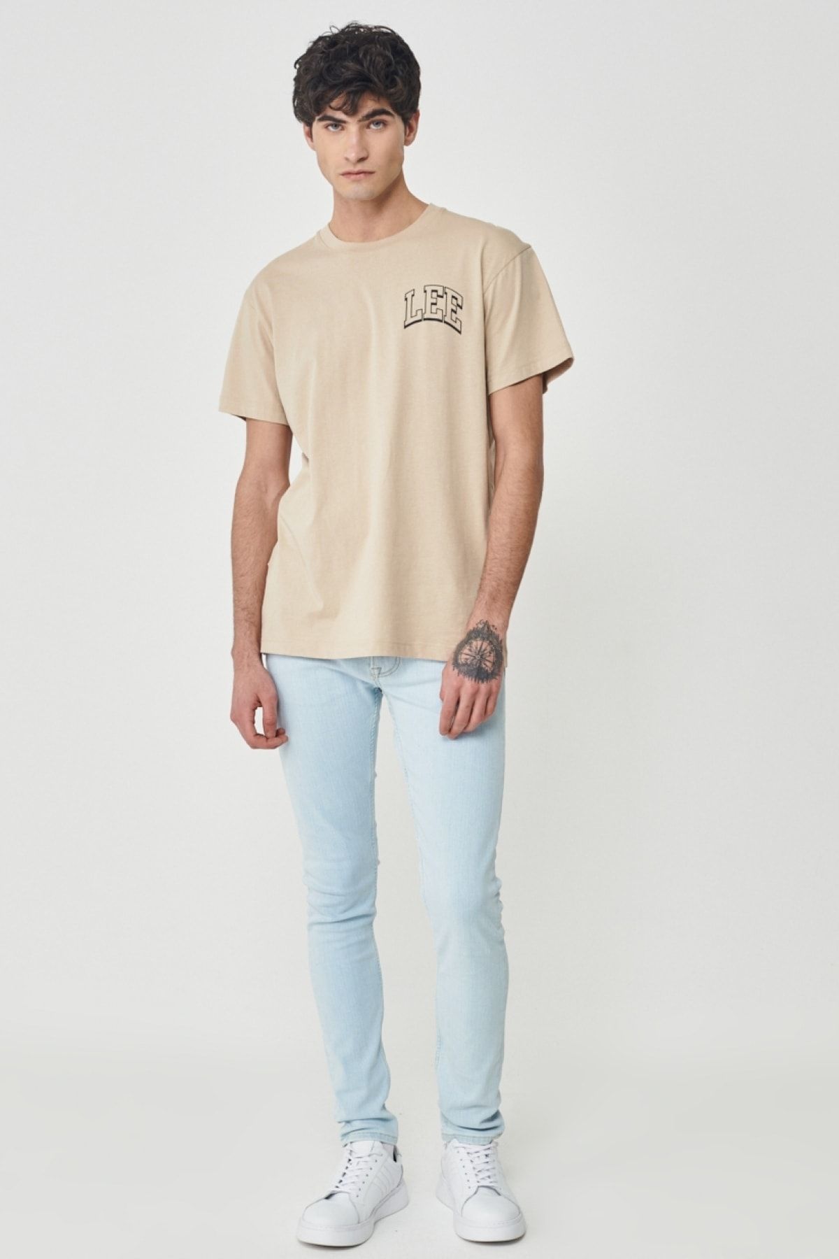 Lee-Beige Farbe – 100 % Baumwolle, Rundhalsausschnitt, T-Shirt mit normaler Passform 6