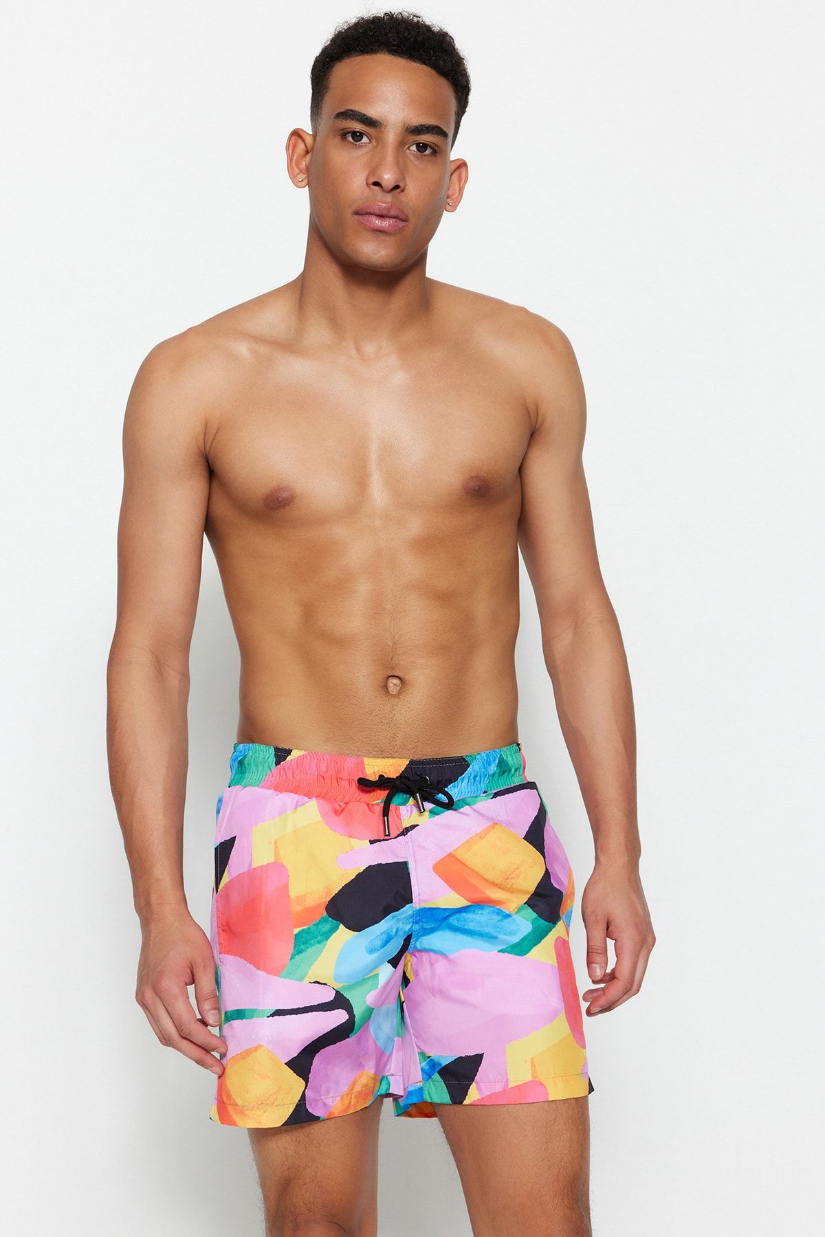Trendyol Collection-Bunter Badeanzug mit abstraktem Muster - Sea Shorts TMNSS23DS00001 3