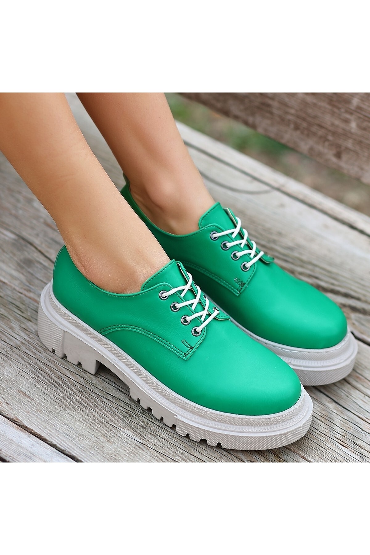 Kadın Teri Yeşil Cilt Bağcıklı Ayakkabı