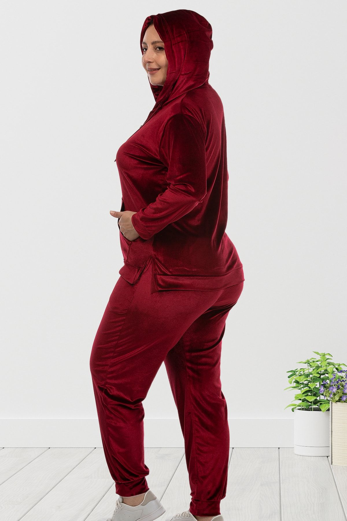 Women's plus shop size velour tracksuit