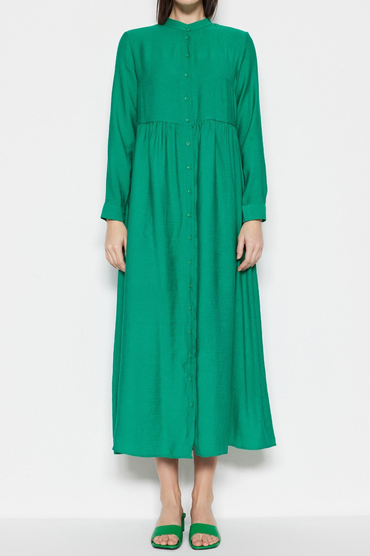 Trendyol Modest-Rochie cămașă cu aspect de in țesut cu guler predominant verde TCTSS23EB00081 4